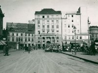 Trg bana Jelačića 1930. godine, rušenje kaptolske ljekarne